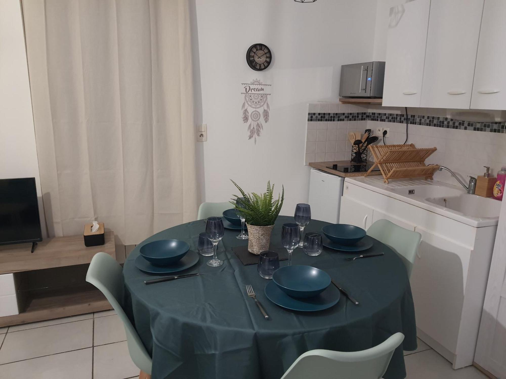 Maisonnette Abj Anneyron Екстериор снимка